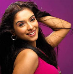 Sanjay should get his facts right: Asin